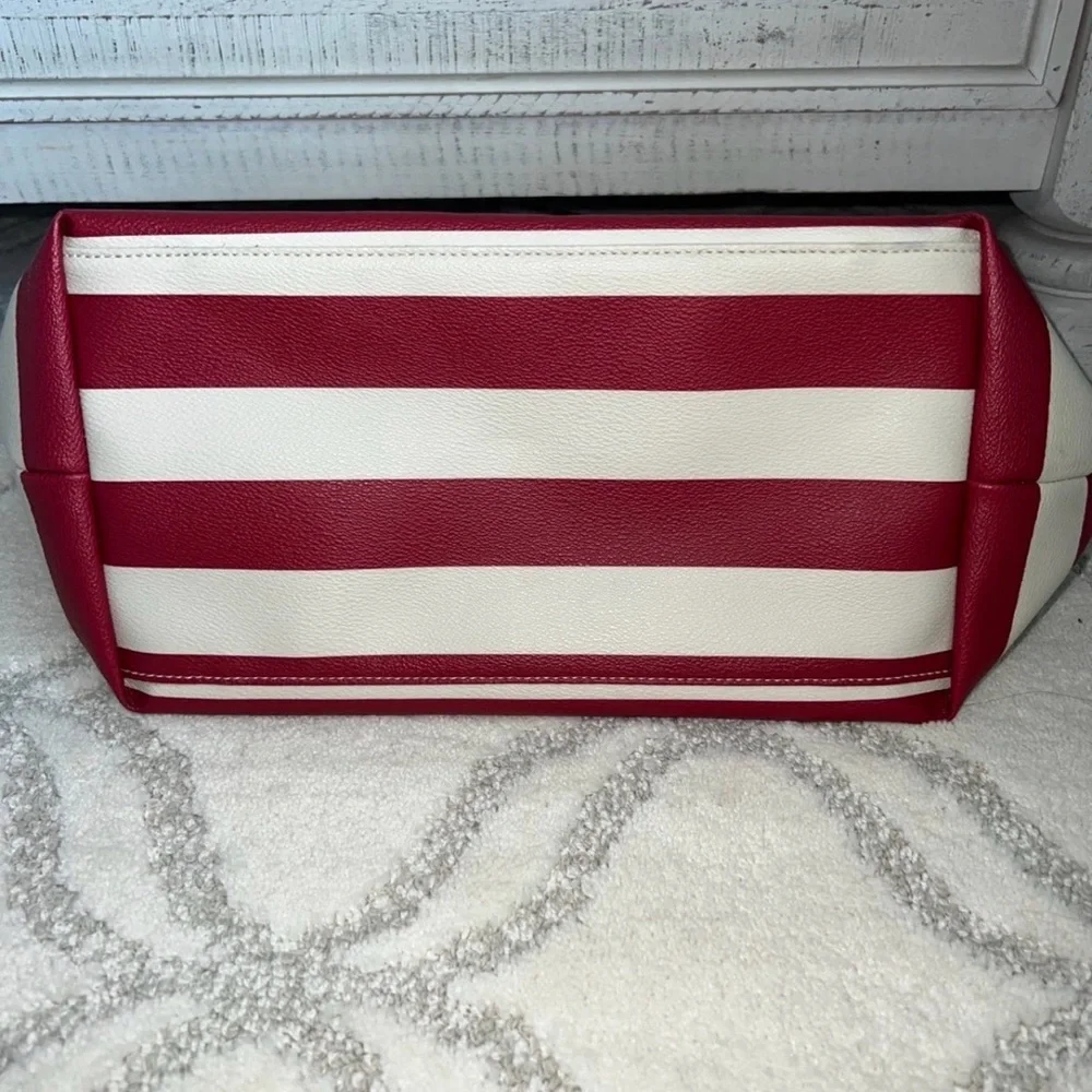 Kate Spade New York Hawthorne Lane Ryan Tote - Picture 4 of 4